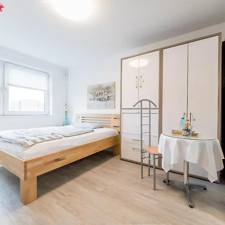 Homestay Private Laatzen *